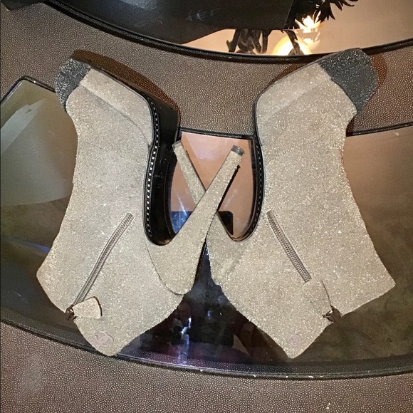 s-l400.jpg Chanel Glitter Suede Runway Booties
